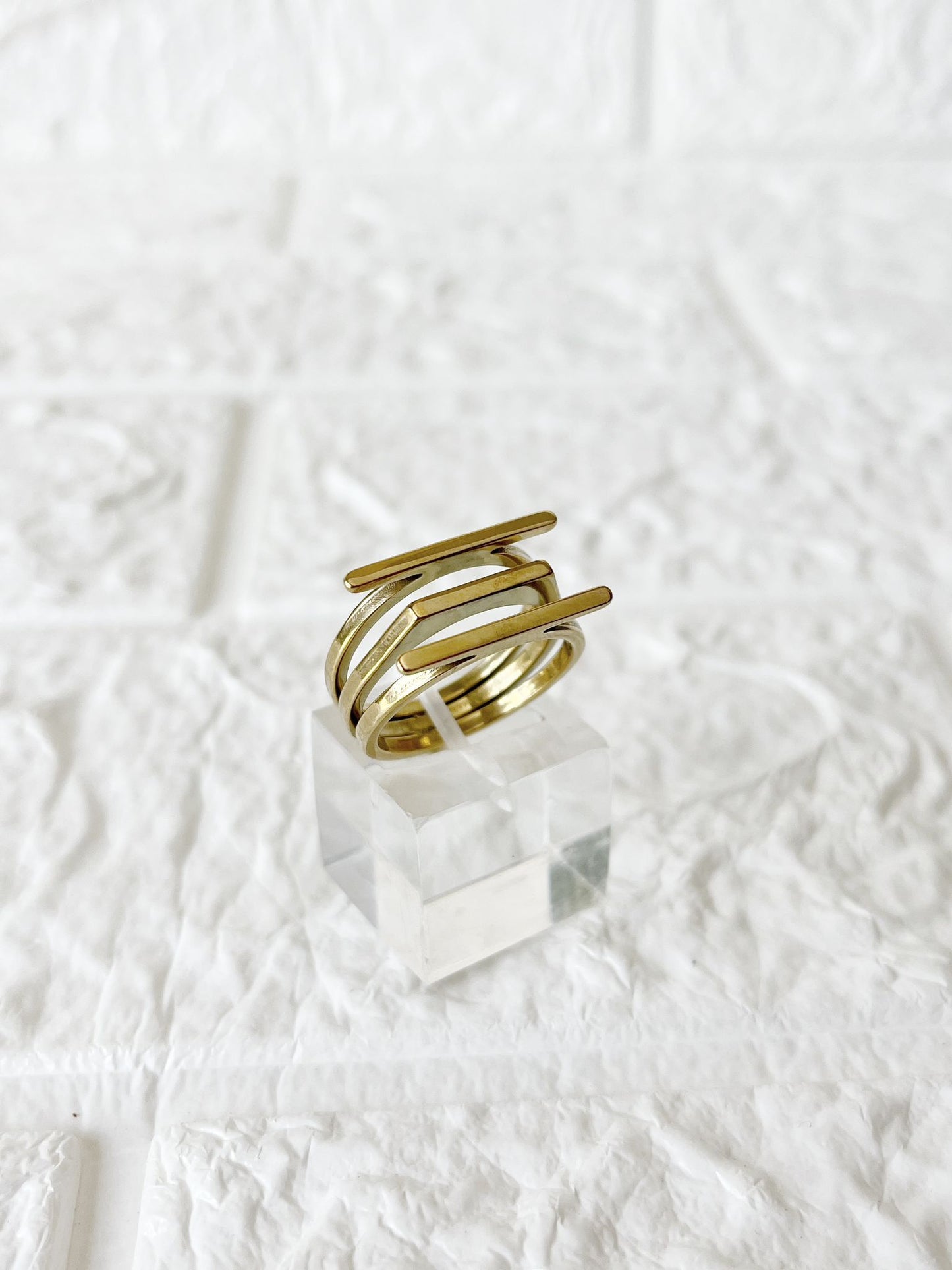 Anillo de Acero Dorado