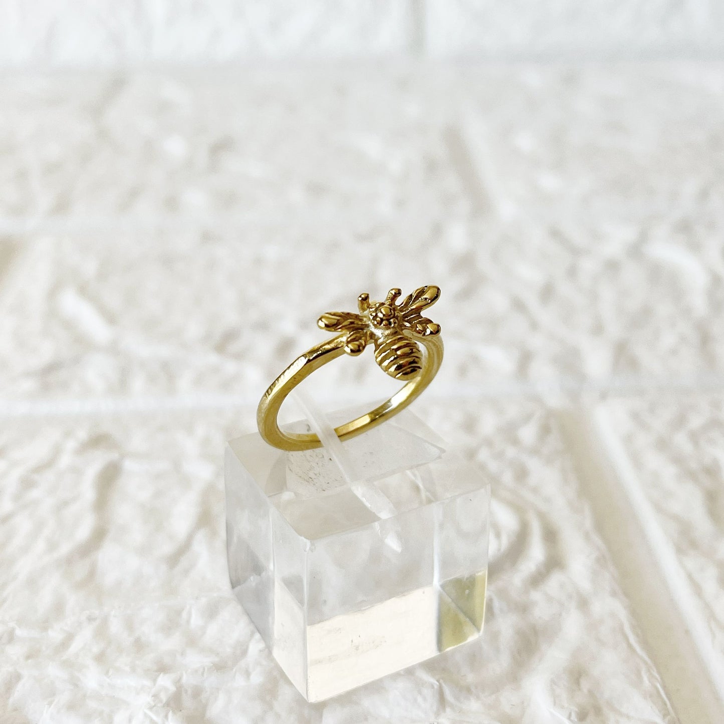 Anillo de Acero Dorado