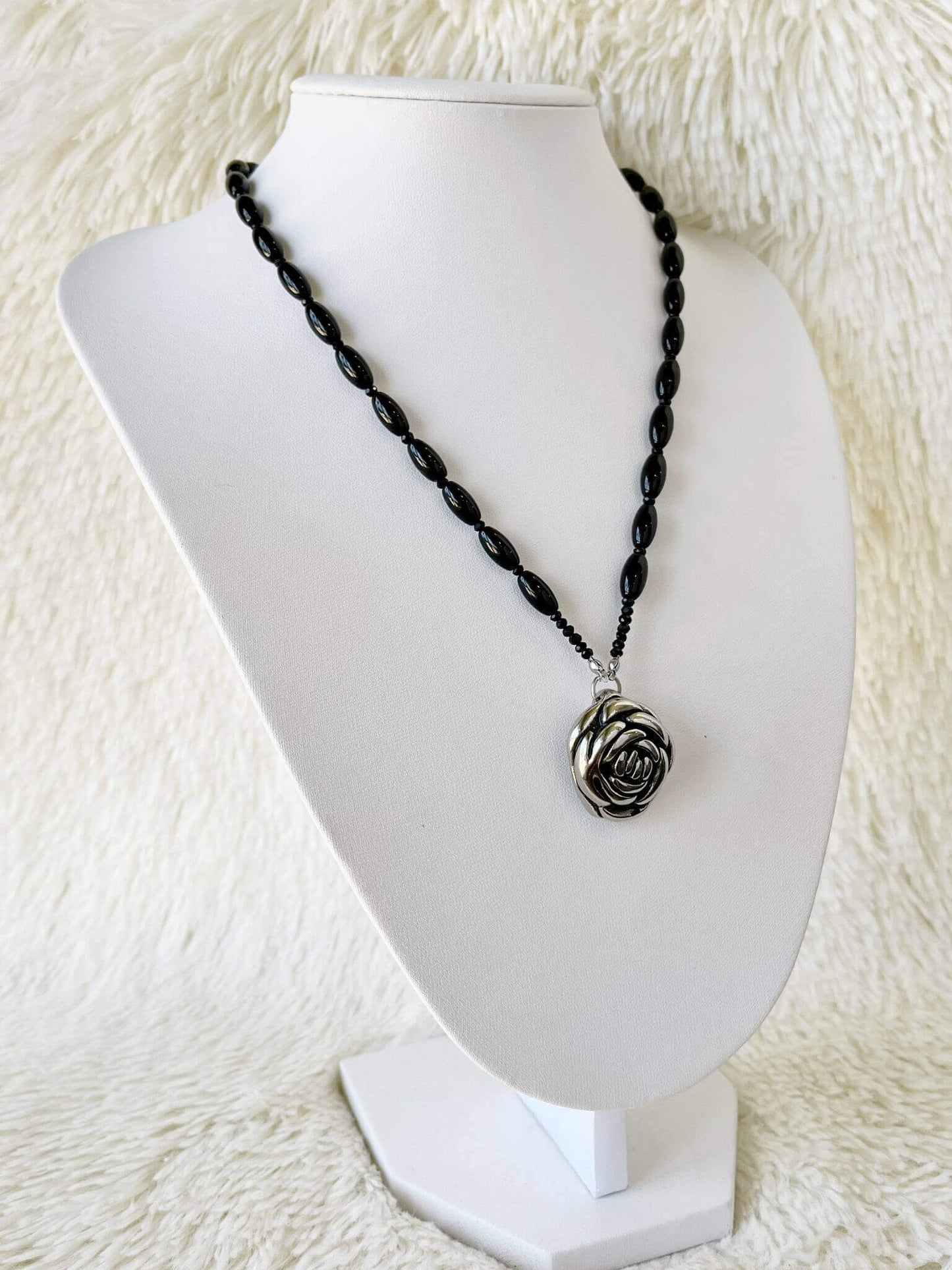 Conjunto de Acero Quirúrgico y Cristal