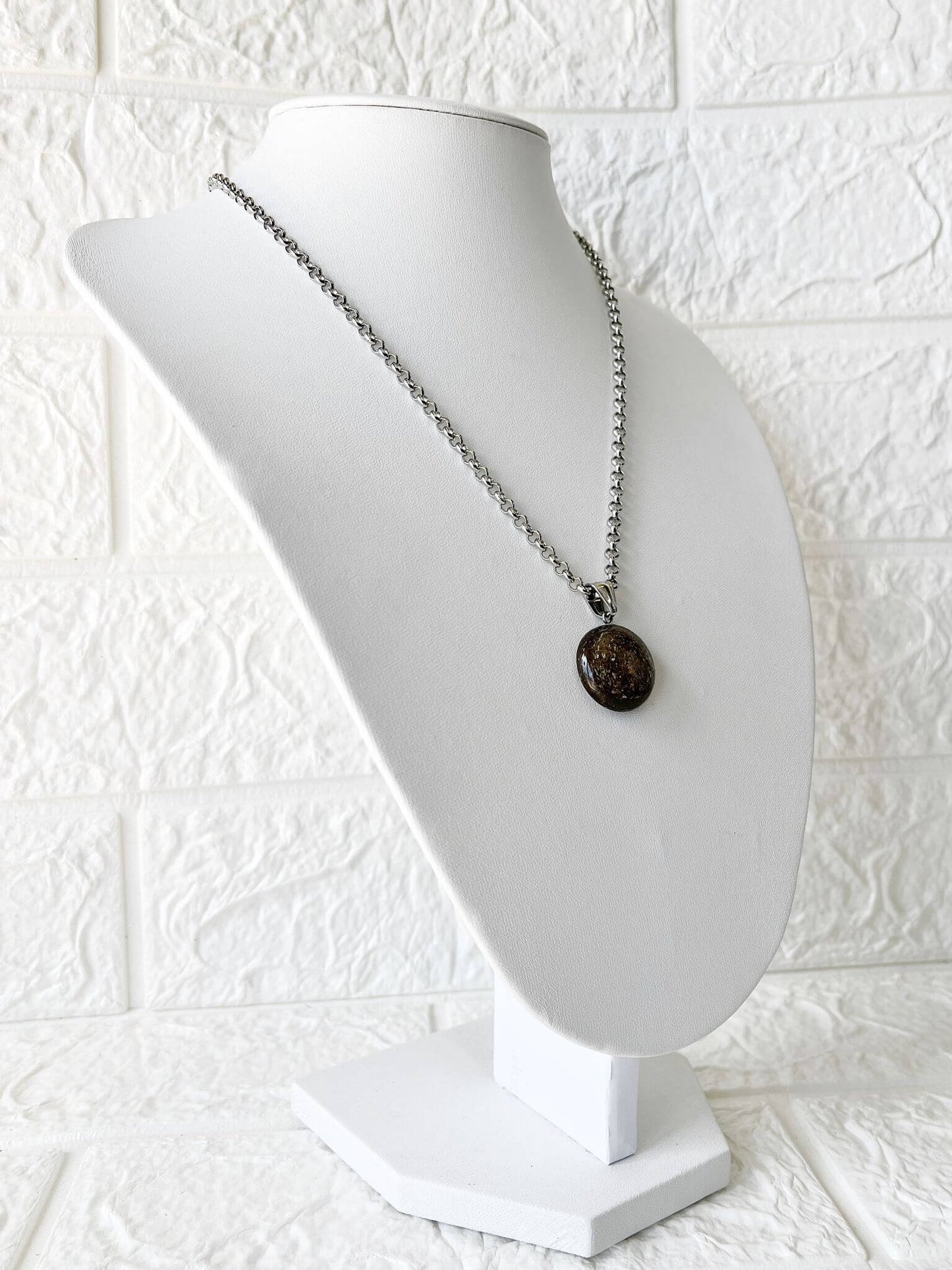 Conjunto de Acero Quirúrgico y Piedra Natural Bronzita