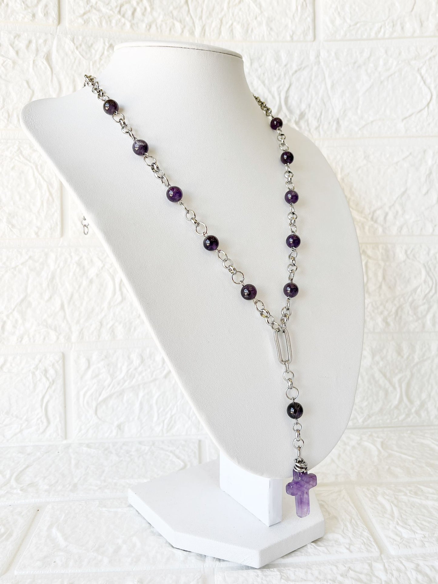 Collar Denario de Acero Quirúrgico y Piedra Natural Amatista