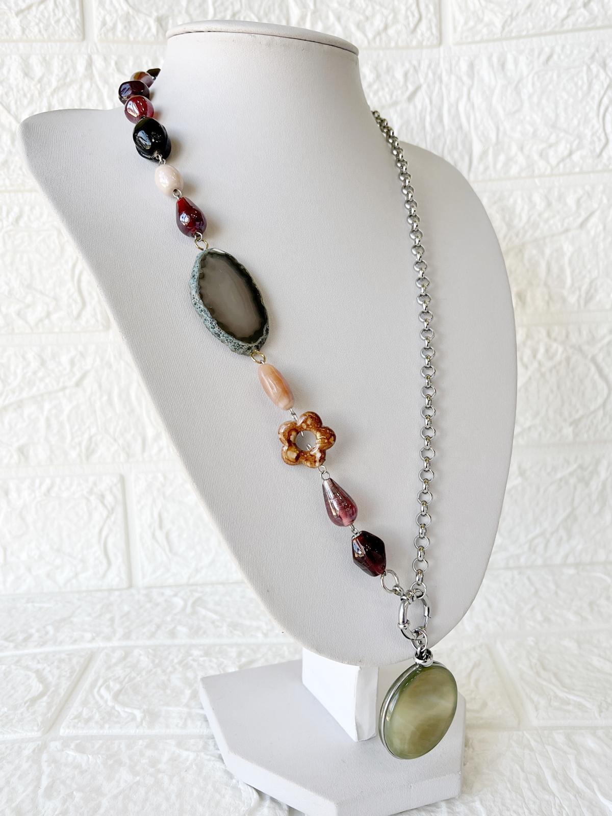Collar de Acero Quirúrgico y Piedras Naturales