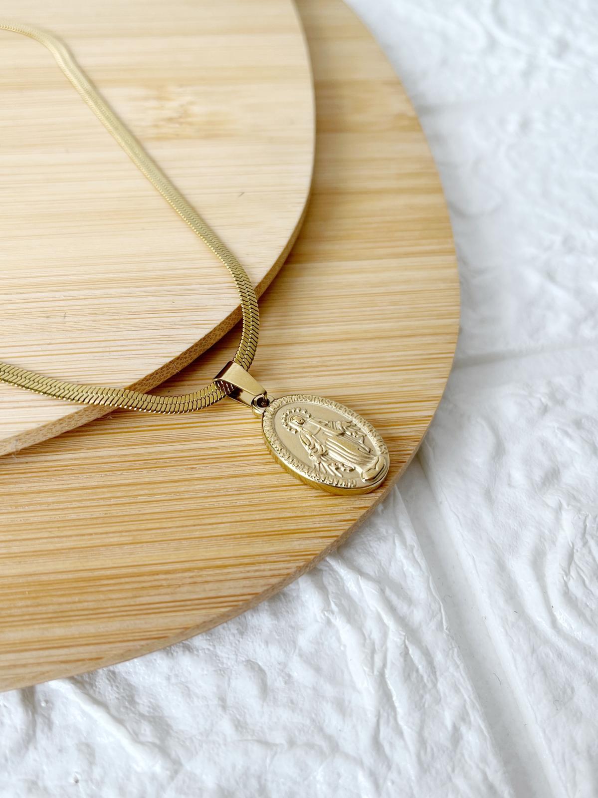 Conjunto de Acero Dorado