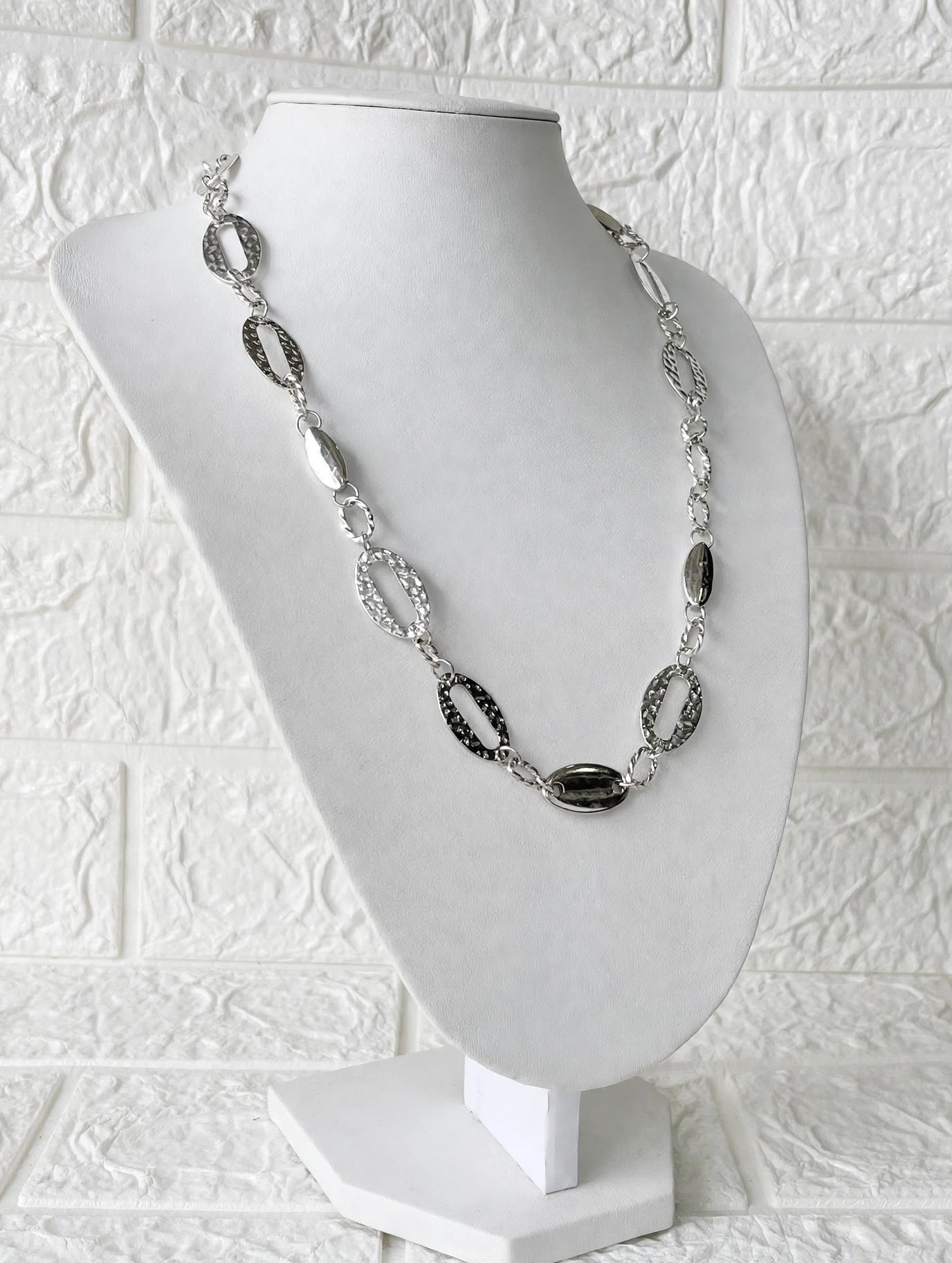 Collar de Acero Quirúrgico