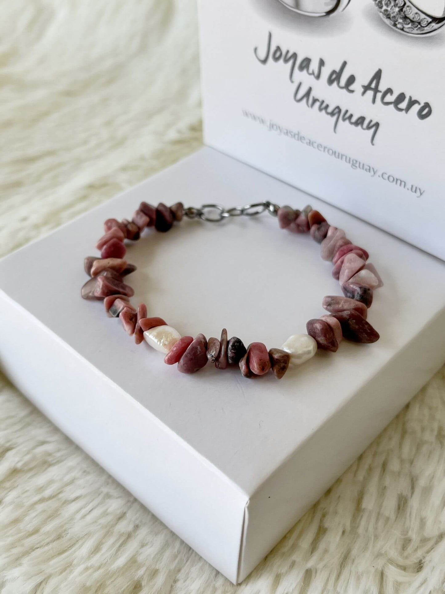 Pulsera de Acero, Piedra Natural Rodocrosita y Perlas de Río