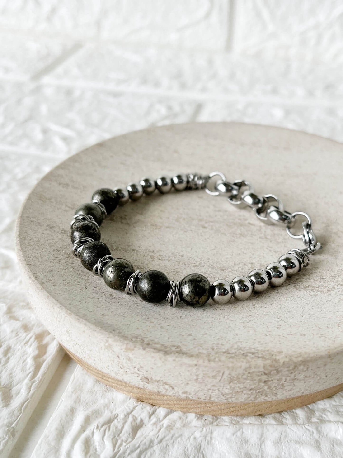 Pulsera de Acero Quirúrgico y Piedra Natural Pirita