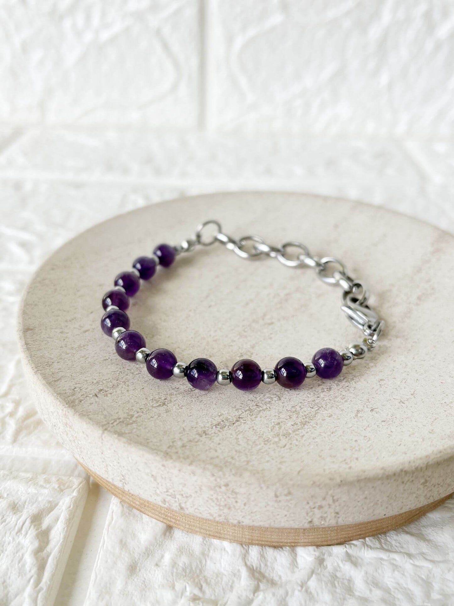 Pulsera de Acero Quirúrgico y Piedra Natural Amatista