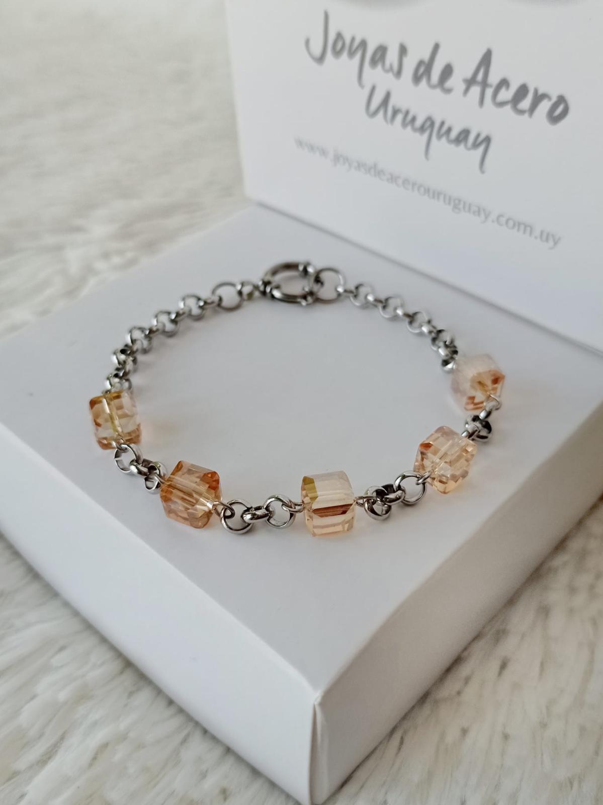 Pulsera de Acero Quirúrgico y Cristales