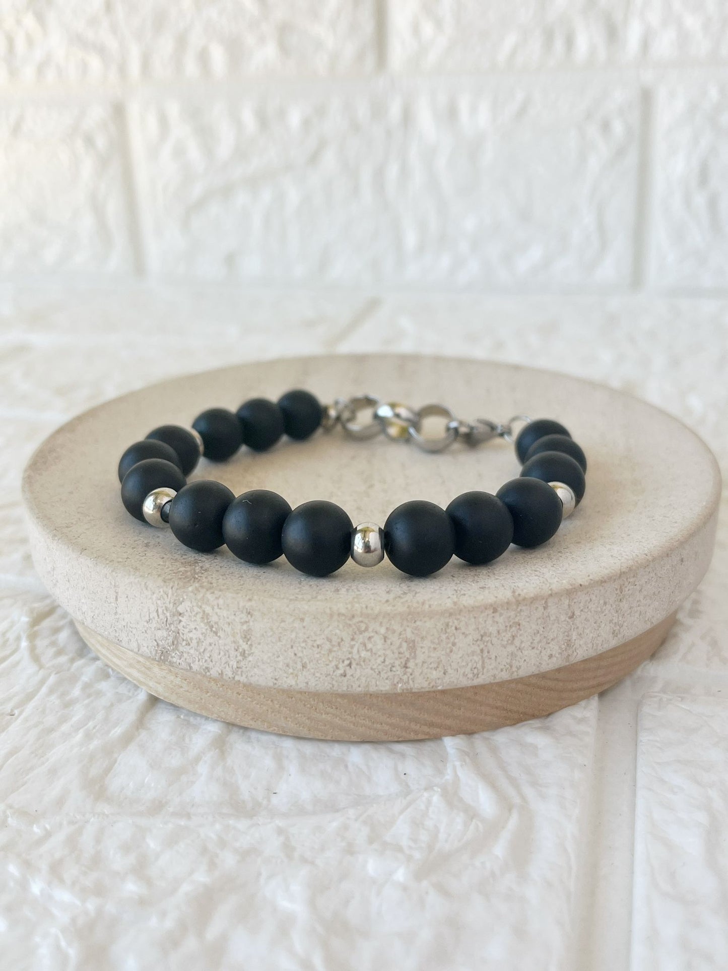 Pulsera de Acero Quirúrgico y Piedra Natural Azabache