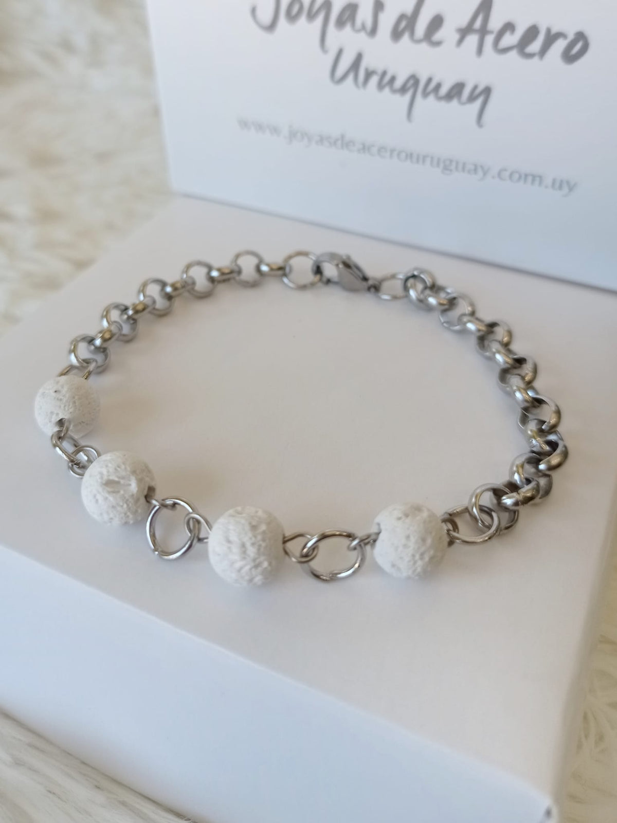 Pulsera de Acero Quirúrgico y Piedra Volcánica