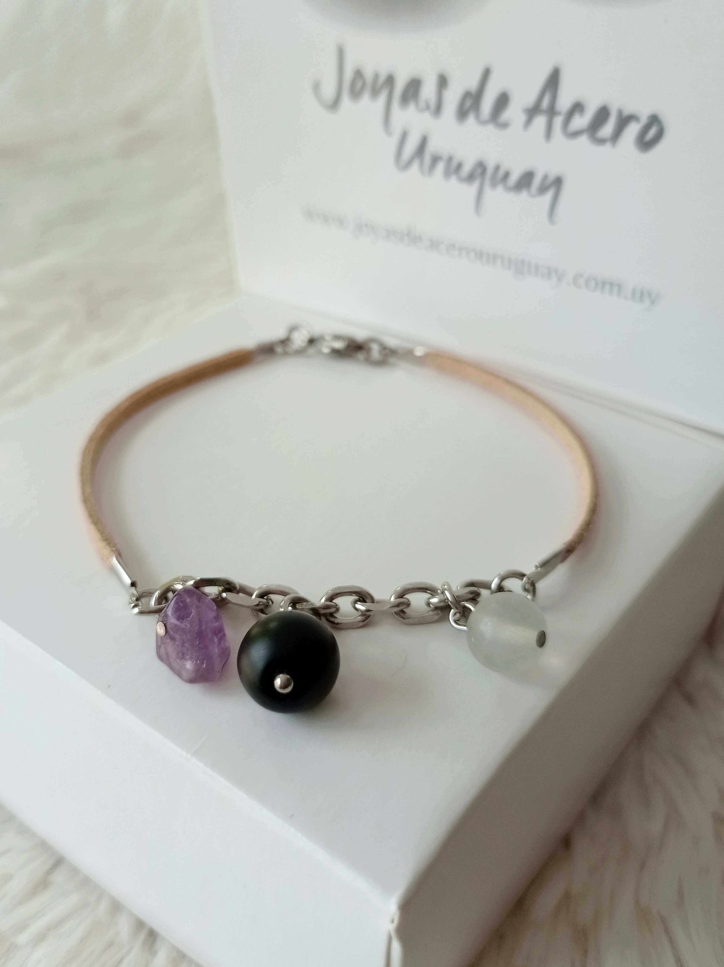 Pulsera de Gamuza y Acero Quirúrgico