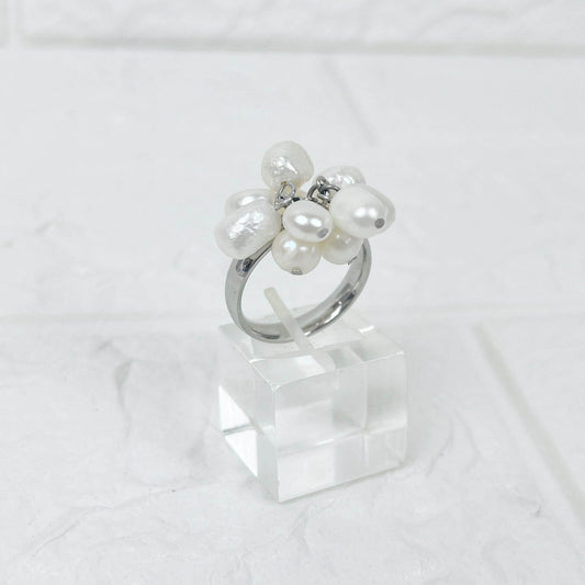 Anillo de Acero Quirúrgico y Perlas de Río