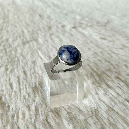 Anillo de Acero Quirúrgico y Piedra Natural Cuarzo Azul