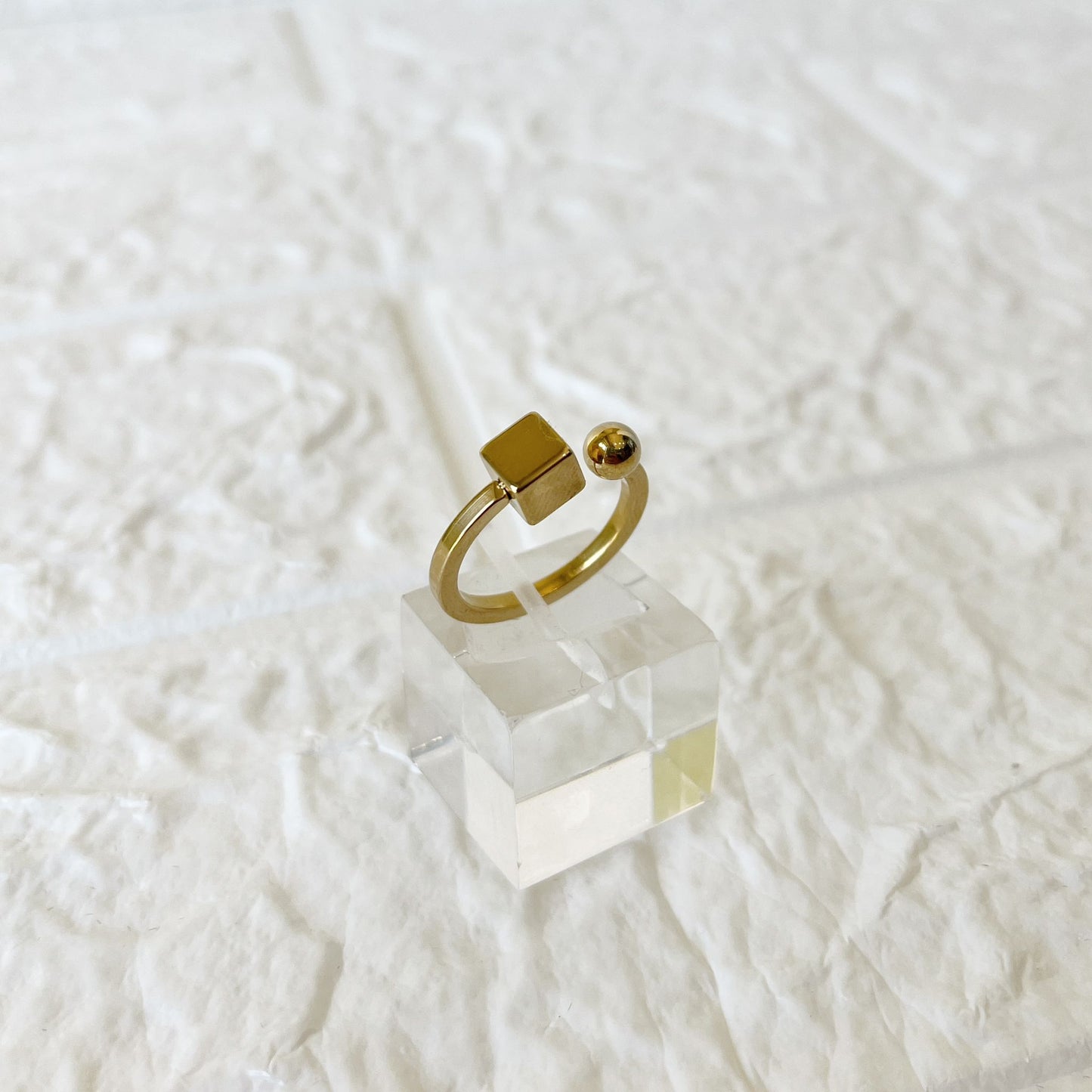 Anillo de Acero Dorado