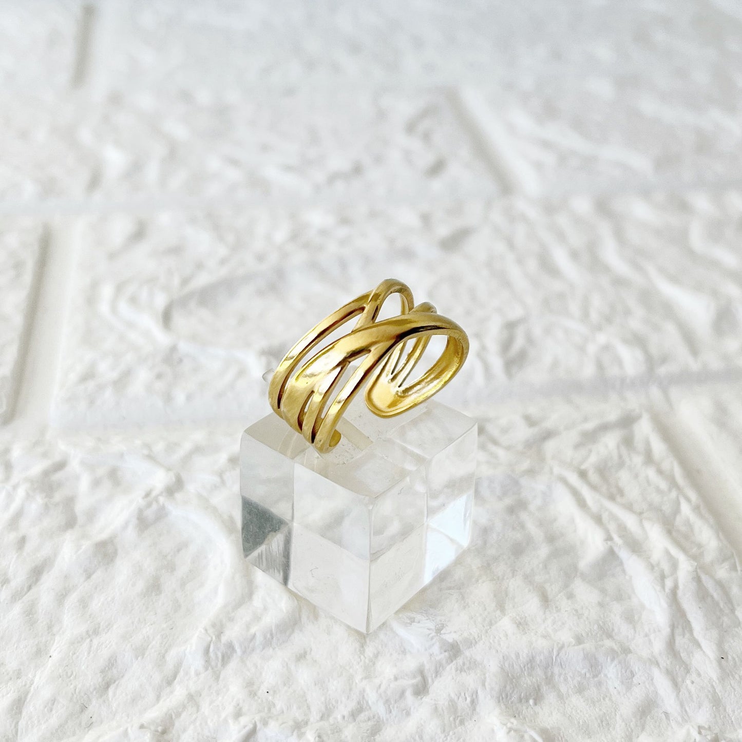 Anillo de Acero Dorado