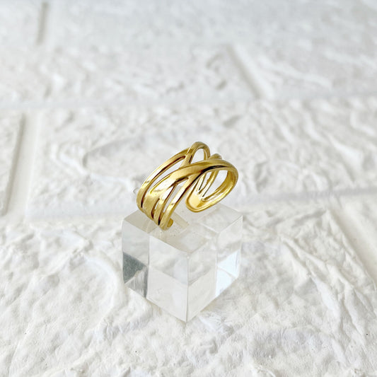 Anillo de Acero Dorado
