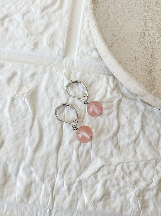 Caravanas de Cuarzo Cherry y Acero Quirúrgico