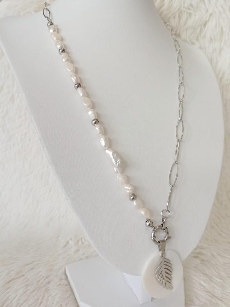 Collar de Acero Quirúrgico, Perlas de Río y Nácar