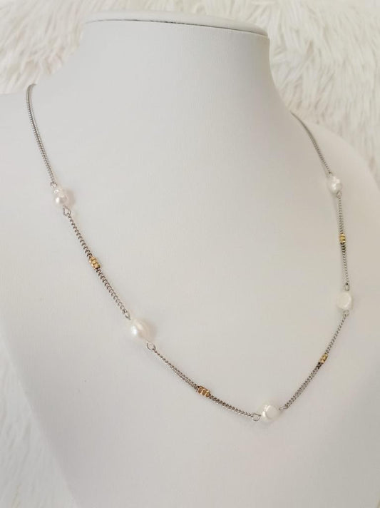 Collar de Acero Combinado y Perlas de Río