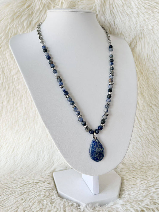 Collar de Acero Quirúrgico, Piedra Natural Lapislázuli y Cuarzo Azul