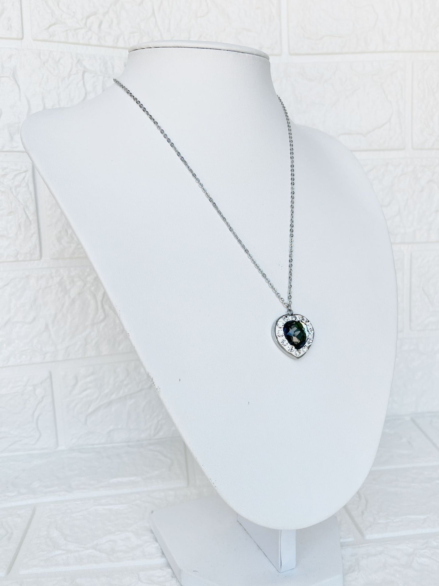 Conjunto de Acero Quirúrgico y Cristal