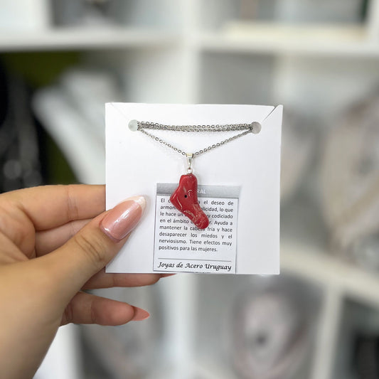Conjunto de Acero Quirúrgico y Piedra Roja