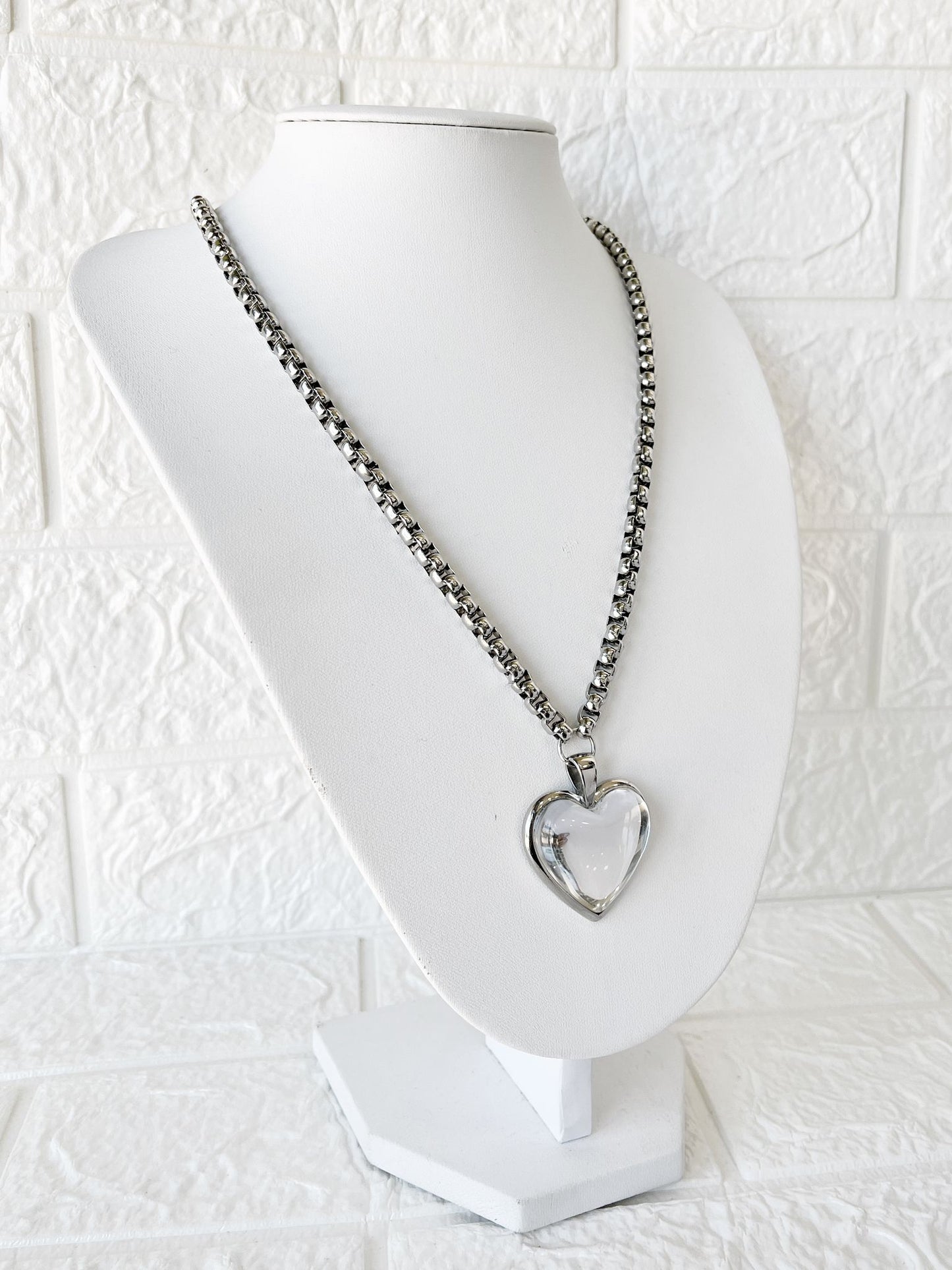 Conjunto de Acero Quirúrgico y Cristal Facetado