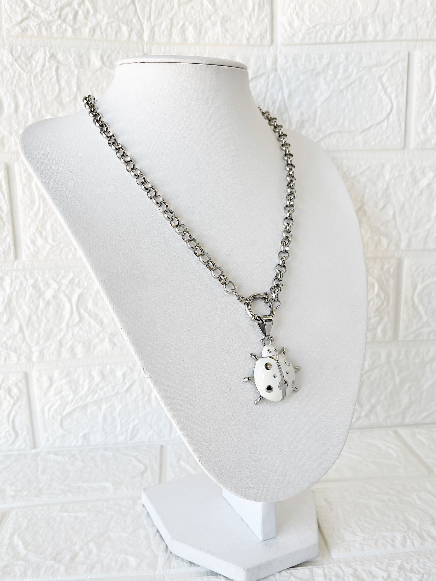Conjunto de Acero Quirúrgico y dije Esmaltado