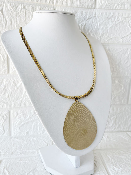 Conjunto de Acero Dorado