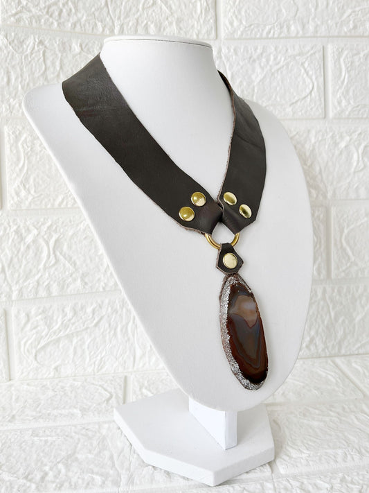 Collar de Cuero y Piedra Natural Ágata