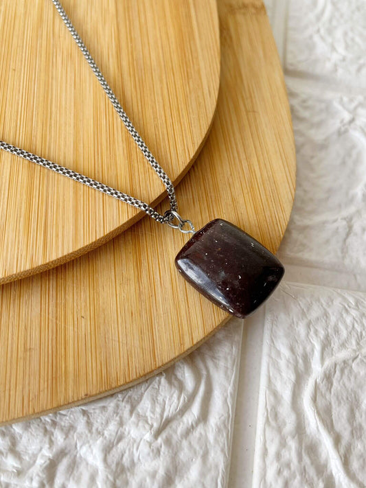 Conjunto de Acero Quirúrgico y Jaspe Rojo