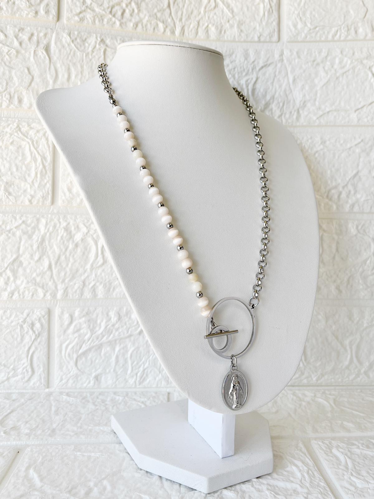 Collar de Acero Quirúrgico y Nácar