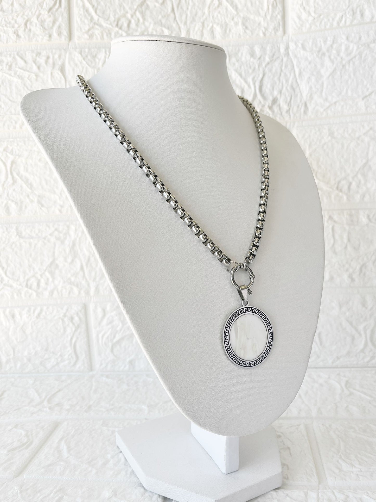 Conjunto de Acero Quirúrgico y Nácar