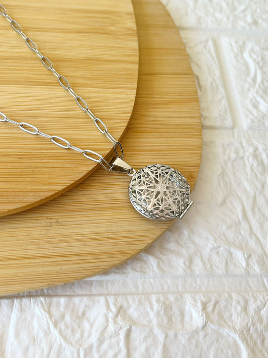 Conjunto Relicario de Acero Quirúrgico