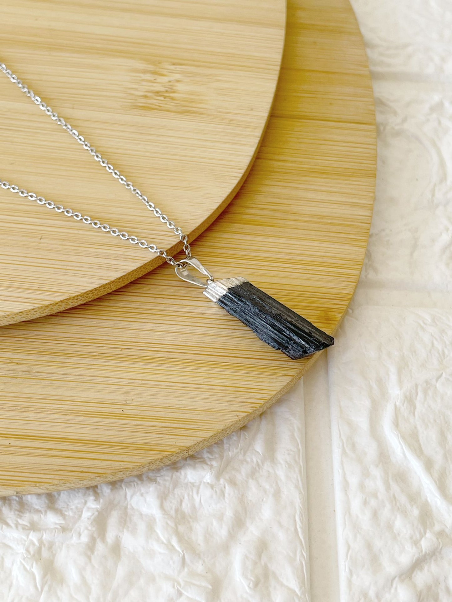 Conjunto de Acero Quirúrgico y Piedra Natural Turmalina