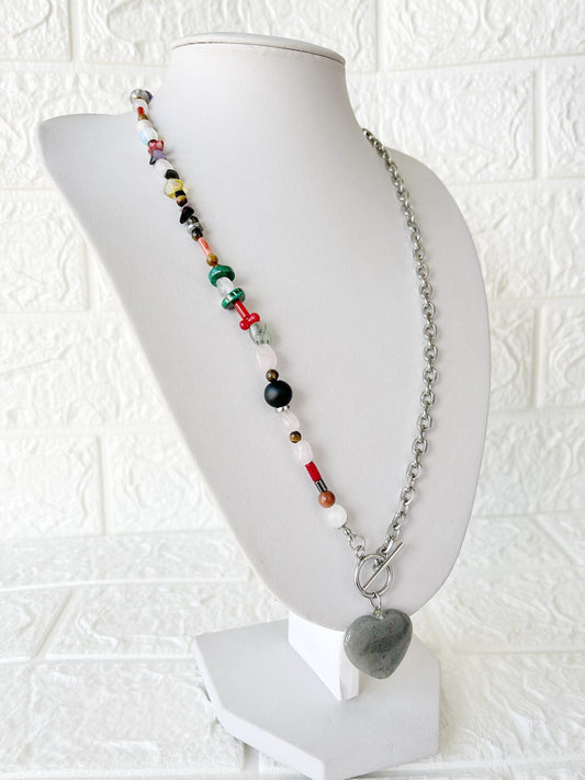 Collar de Acero Quirúrgico y Piedras Naturales