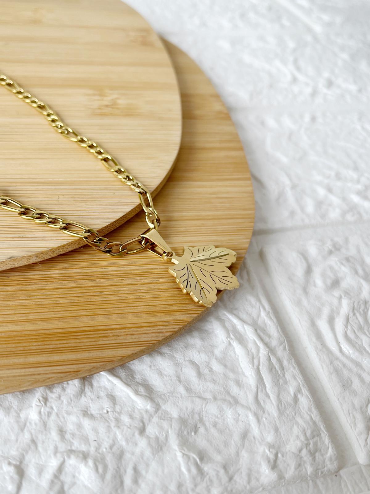 Conjunto de Acero Dorado