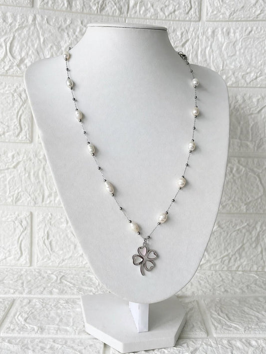 Conjunto de Acero Quirúrgico, Nácar y Perlas de Río