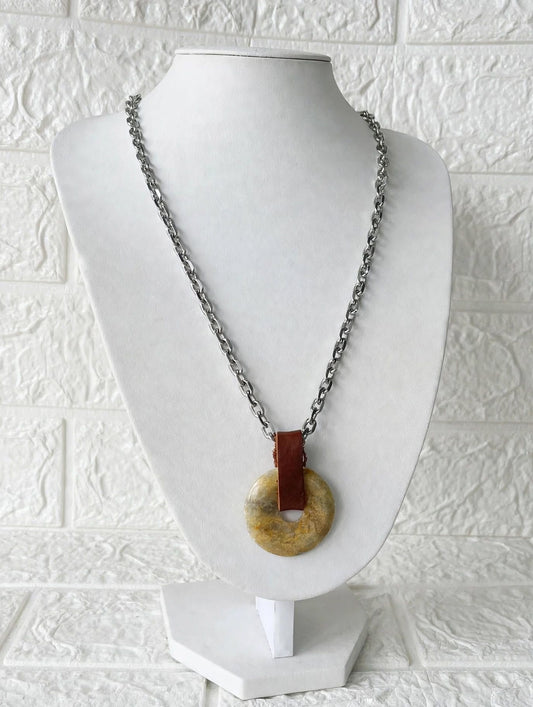 Collar de Acero Quirúrgico y Piedra Natural Ónix Cielo