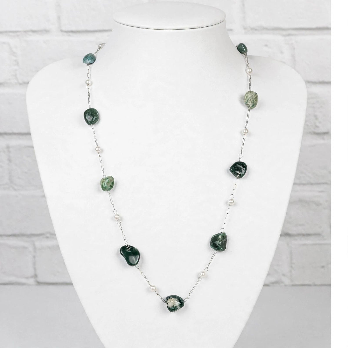 Collar de Acero Quirúrgico y Piedras Naturales Ágata