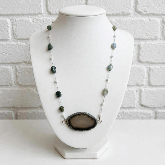 Collar de Acero Quirúrgico y Piedras Naturales Ágata