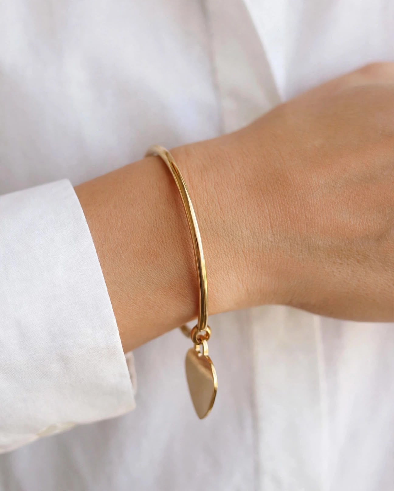 Pulsera Esclava de Acero Dorado