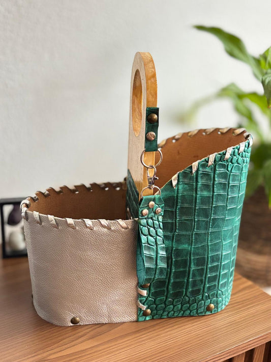 Matera de Cuero y Madera - TESTARUDA