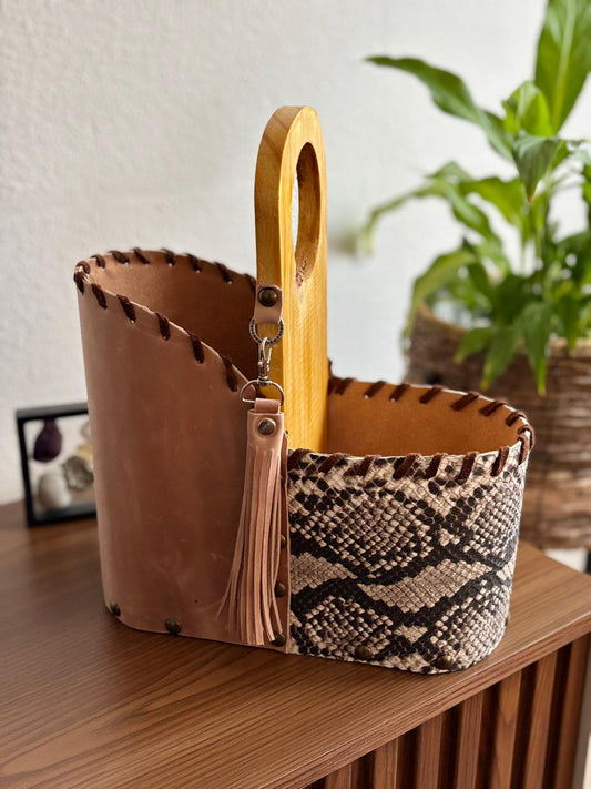 Matera de Cuero y Madera - TESTARUDA