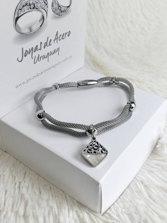 Pulsera de Acero Quirúrgico y Nácar