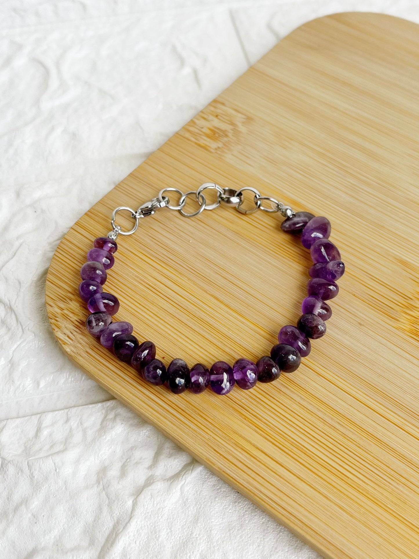 Pulsera de Acero Quirúrgico y Piedra Natural Amatista