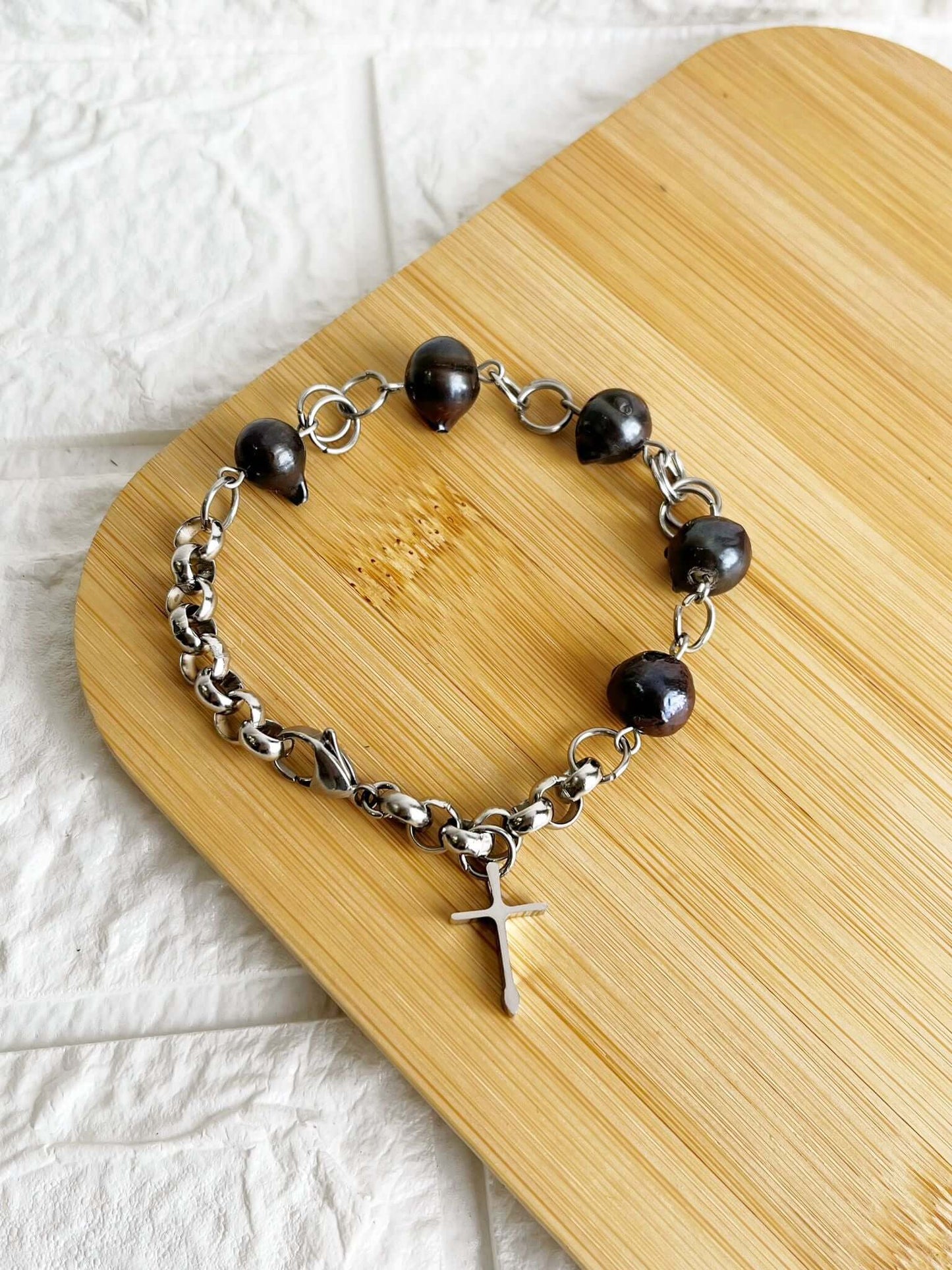 Pulsera de Acero Quirúrgico y Perlas de Río