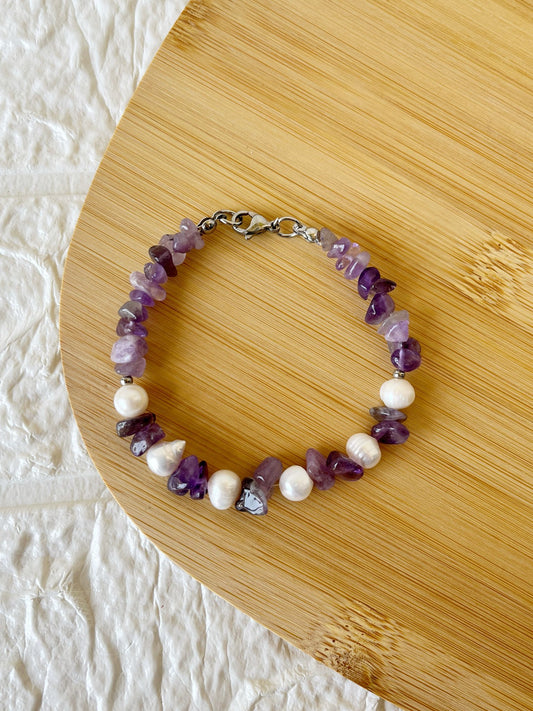 Pulsera de Acero, Piedra Natural Amatista y Perlas de Río