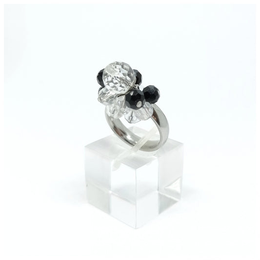 Anillo de Acero Quirúrgico y Cristales Facetados
