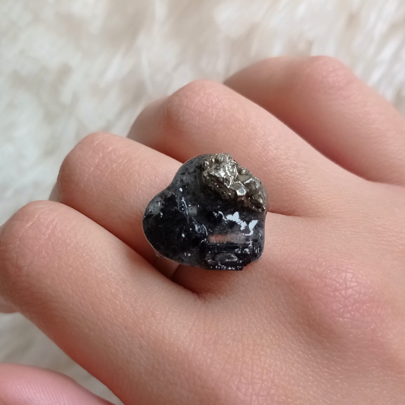 Anillo de Acero Quirúrgico, Turmalina y Pirita